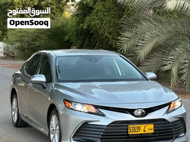 للبيع كامري موديل 22 بليت وملكيه سيارة نظيفه مايشيه 52الف كيلوه مطلوب 5900 قابل شي بسيط للجاد