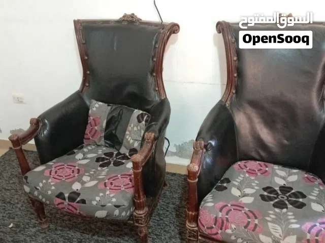طقم كنب تفصيل وليس تجاري