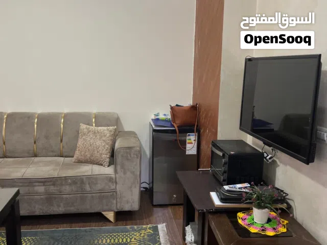 استيديو مفروش شارع الجامعة بسعر مميز