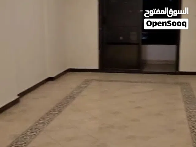 مكتب للايجار  موقع مميز جداا شارع فيصل الرىيسى محطه المساحه غرفتين وريسيشن حمام ومطبخ تشطيب س لوكس ب