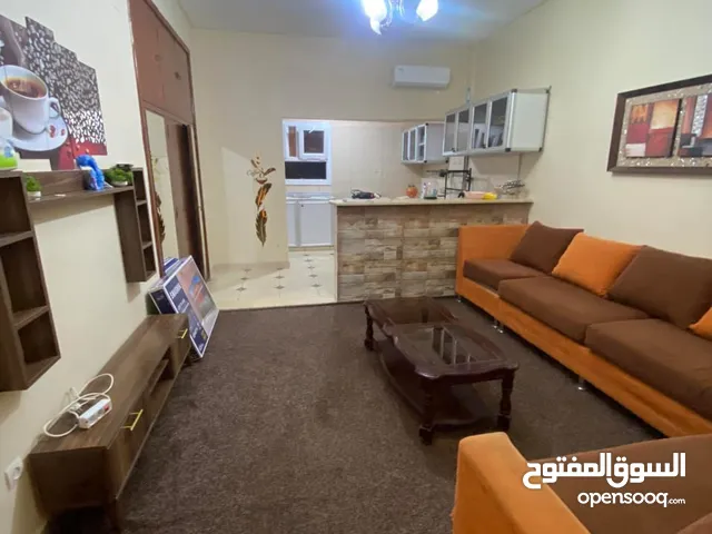 300 m2 3 Bedrooms Apartments for Rent in Tripoli Bin Ashour