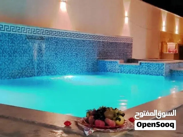 مجمع سكنى . يحتوى على شقق بيع بالتقسيط . طريق الشوك .