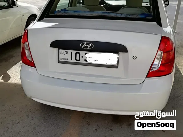 2010 هيونداي اكسنت GL