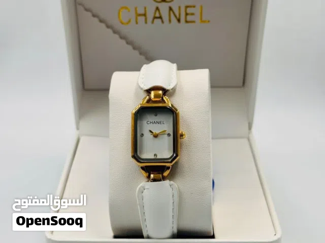 Elegant CHANEL White Leather Women’s Watch – Gold Tone Rectangular Face