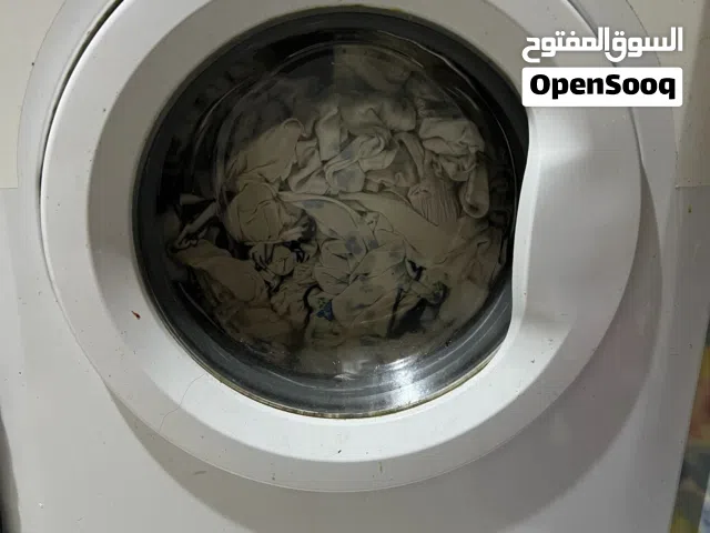 غسالة ملابس بيكو مستعملة البيع بغرض السفر