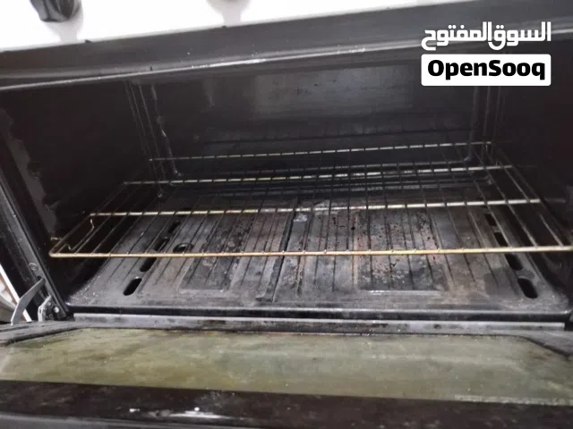 غاز للبيع ب 50 دينار للتواصل ع الرقم والفرن بولع من فوق وتحت سوا بجبل المناره