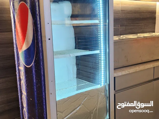 ثلاجه عرض للبيع