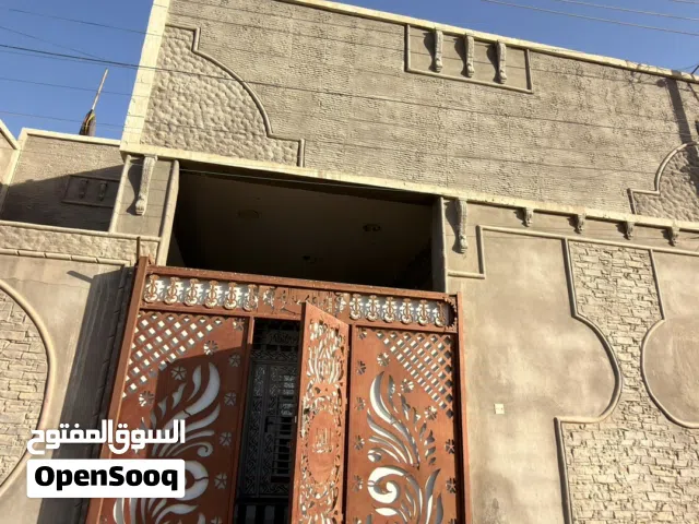 160 m2 4 Bedrooms Townhouse for Sale in Basra Al-Jazzera