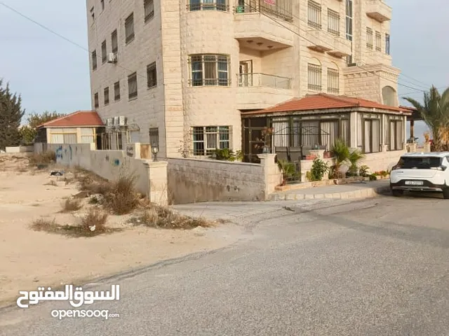 شقة فخمه مشرفة من ارقا اماكن شفا بدران مع تدفئه طابق اول بسعر مغري جدا مساحة 200م بسعر مغري
