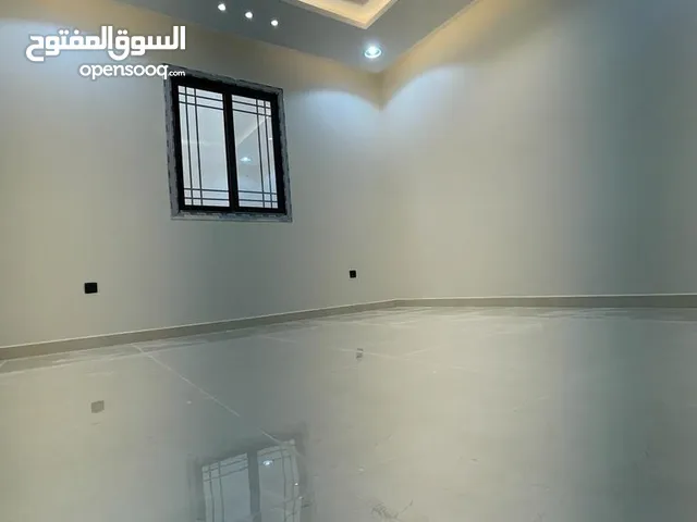 200 m2 5 Bedrooms Apartments for Rent in Al Madinah Shuran