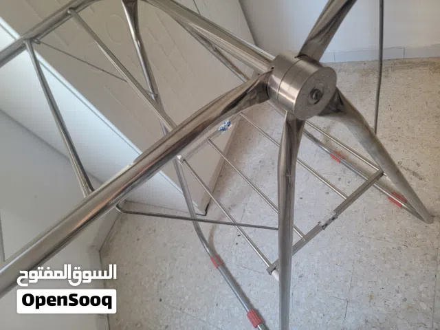منشر ملابس مستعمل فتره قصيره في حالة ممتازة