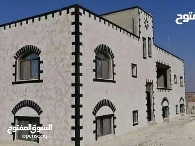 ابو يوسف  لاكفاة اعمل الحجر الصناعي   •شحف الجدران •شحف الارضيات بلاط • قصره