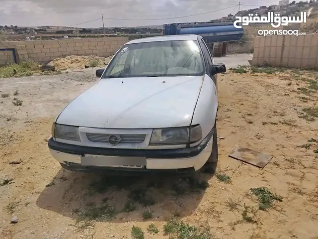 اوبل فيكترا موديل 1994 محرك 1800 اتوماتيك خالي قص قلبان ترخيص منتهي من شهر 4 مطلوب 1500 قابل للتفا