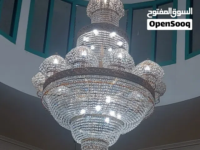 ثريا كبيرة رائعة مستعملة للبيع