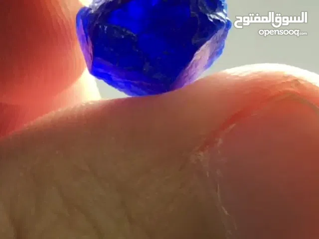 حجر الهاوين الازرق الخام الطبيعي الشفاف 9 قيراط