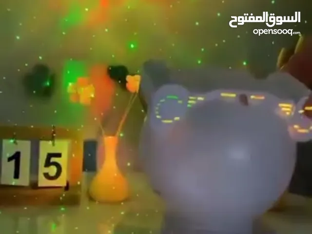 مُصابيح ضوء إسقاط رائد فضاء *مُصابيح ضوء إسقاط رائد فضاءمعا * هي مُصابيح ضوء فريدة لمسه من الجمال