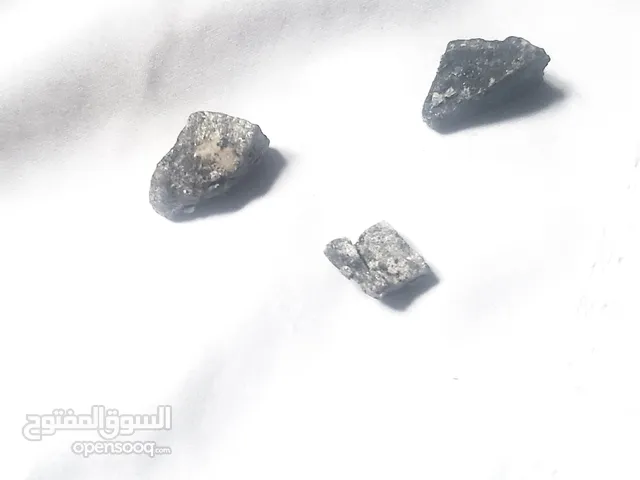 عنبر دخني وبقري للتسمين الطبيعي وعلى الضمان