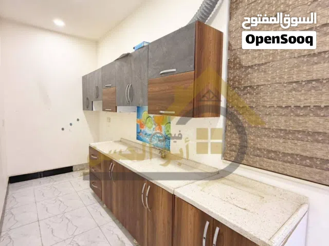شقة ارضية للايجار في منطقة الجنينة.
