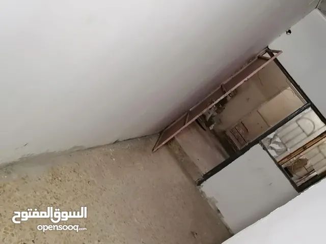 بيت يؤجر مطبخ او مخزن في القبلة حي المهندسين