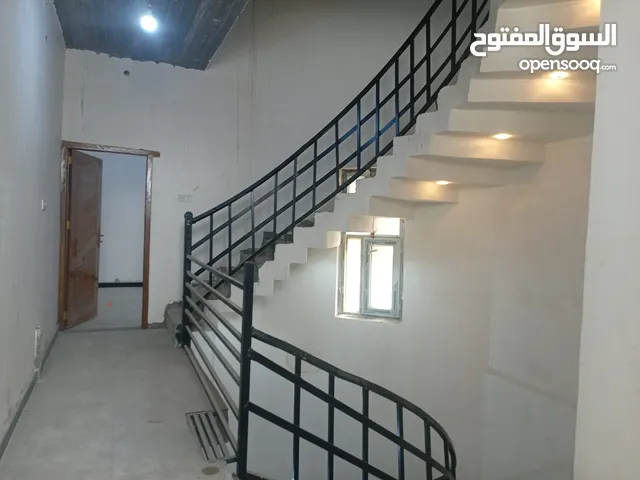 200 m2 2 Bedrooms Townhouse for Rent in Basra Al Asdiqaa