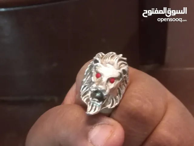 خاتم The silver lion