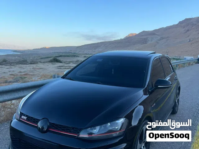 2014 Volkswagen Golf GTI Standard