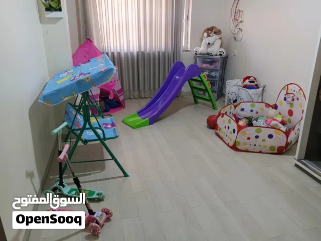 مجموعة العاب للبيع