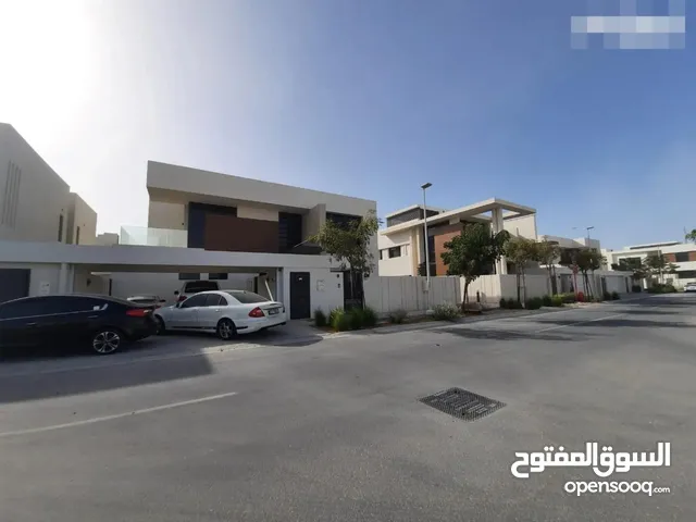 4BHK Villa Good Condition stand alone villa in west yas Park View فيلا 4 غرف مستقله للبيع