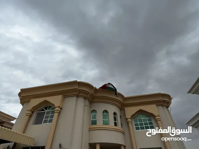 للبيع بيت في عجمان منطقة مشيرف للتواصل