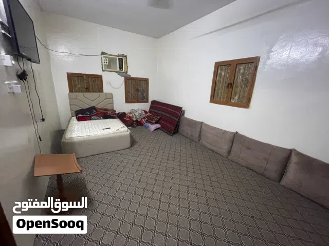 200 m2 2 Bedrooms Townhouse for Rent in Al Sharqiya Ja'alan Bani Bu Ali