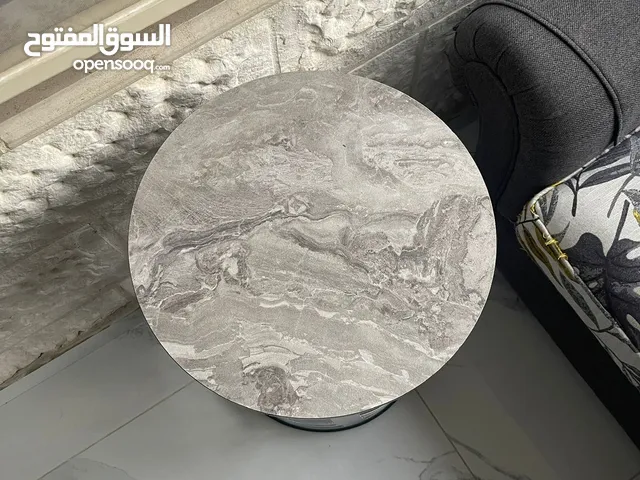 عفش بيت للبيع (كنب، طاولة تلفزيون، طاولات وسطية، برادي، مكيف، مغسلة،)