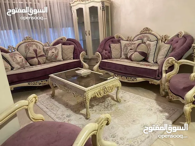 طقم كنب لون بنفسجي خشب زان مستعمل استعمال خفيف