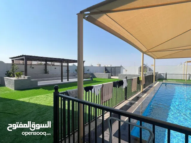 4 Bedrooms Chalet for Rent in Al Sharqiya Sur