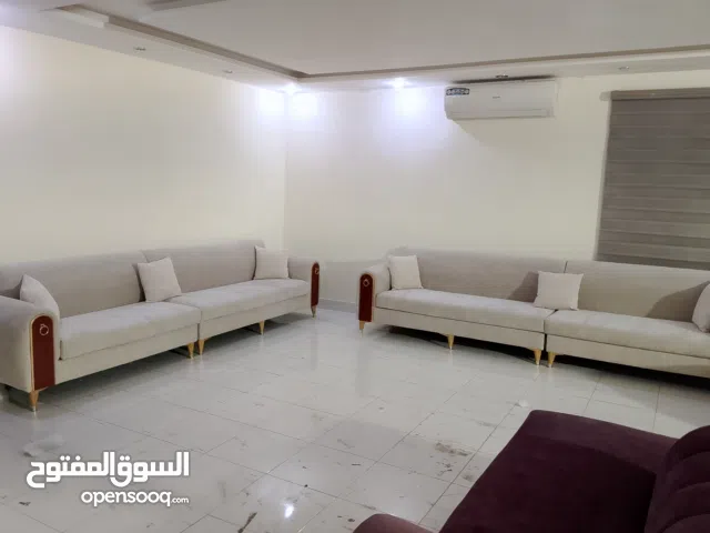 تفصيل وتنجيد حسب الطلب القديم يرجع جديد