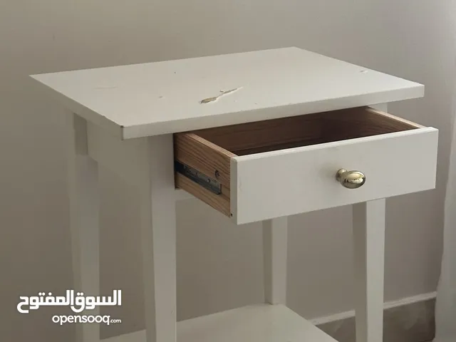 Set of 2 Ikea White Sidetables Used