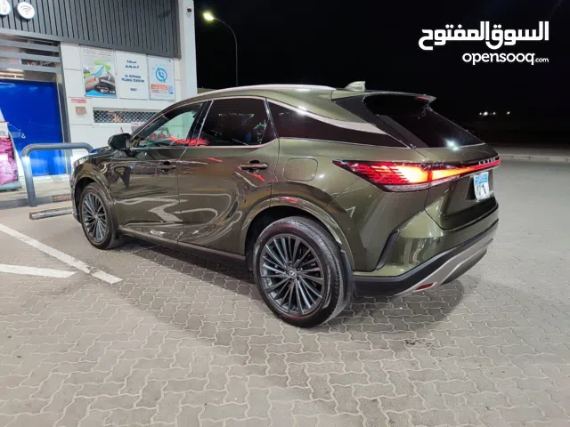 لكزس RX 350 موديل 2023 اللون الفخم الاخضر الجديد