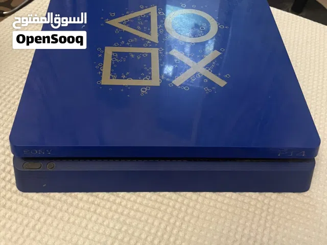 PlayStation 4 slim used -1tb blue limited edition.