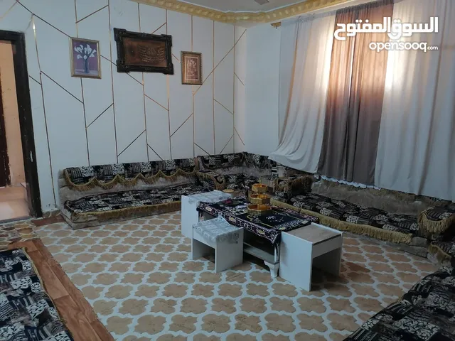 186 m2 5 Bedrooms Townhouse for Sale in Aqaba Karama