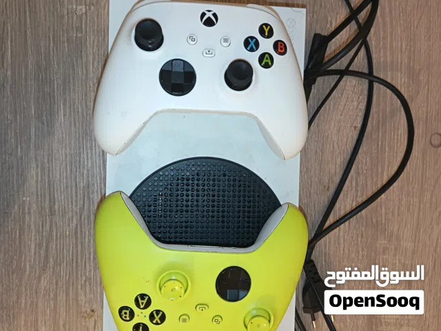 xbox series s + يد تحكم اضافيه معا بطاريه قابله للشحن
