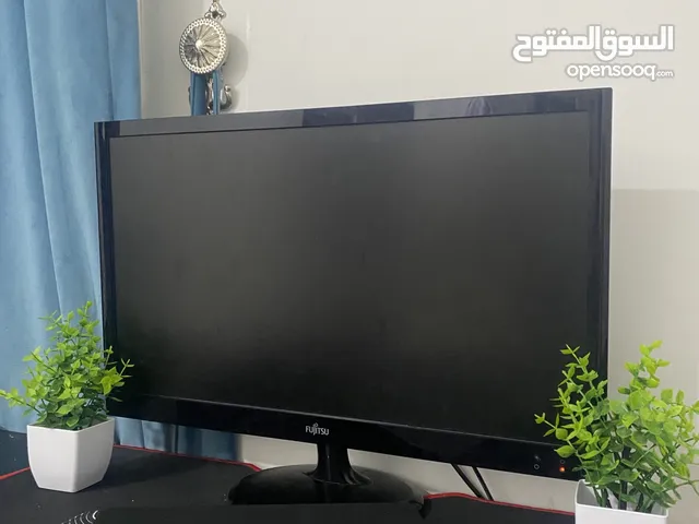 سوني 4 + شاشه 60Hz امورهن طيبه ( شوف الوصف)