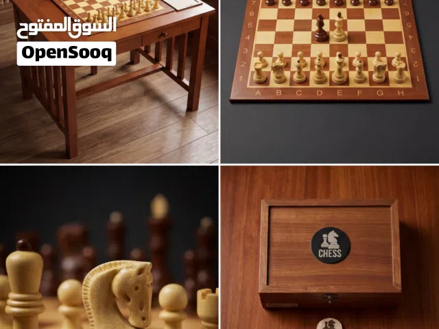 طاولة شطرنج خشبية وقطع شطرنج خشبية أميرية فاخرة (خشب الماهوجني و الأبنوس) — Chess