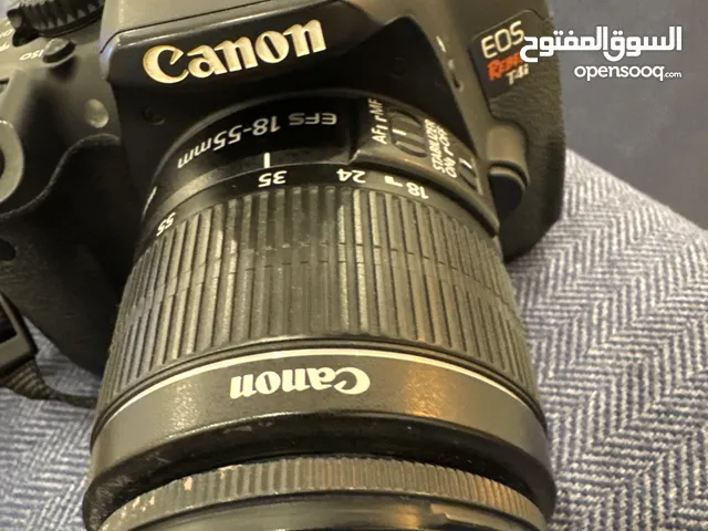 للبيع كاميرا كانون مع عدستين و بطاريتين نظيفة جدا
