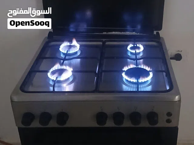 غاز أربع رؤوس شغال ونظيف ب 400 من الاخييير