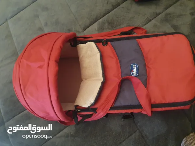 كوت اطفال Chicco بحالة الجديد مستعمل فقط شهر اخو الجديد