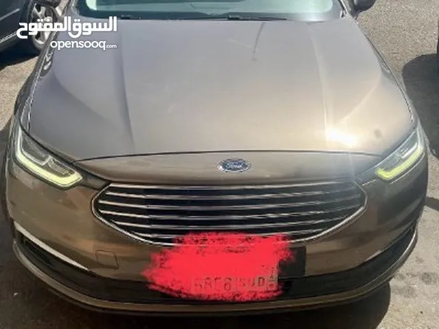 Used Ford Taurus in Al Madinah