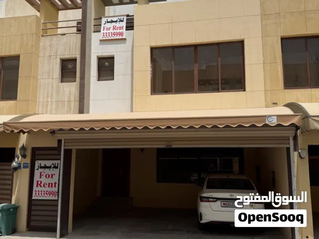 فيلا لإيجار في حدائق الدير