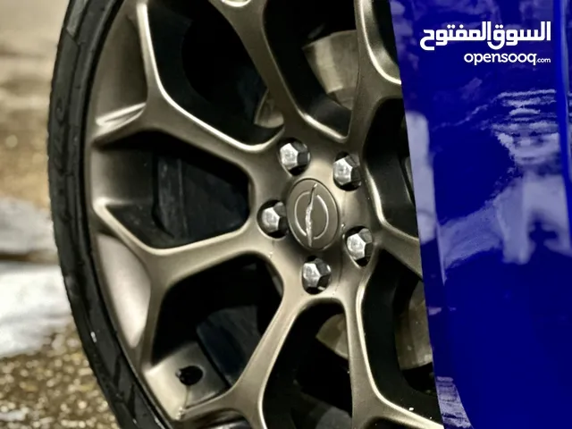 اوباما S Gold لون مميز مشي قليل مكفولة كفالة عالمة السيارة كندية للبيع او المراوس حسب القناعة