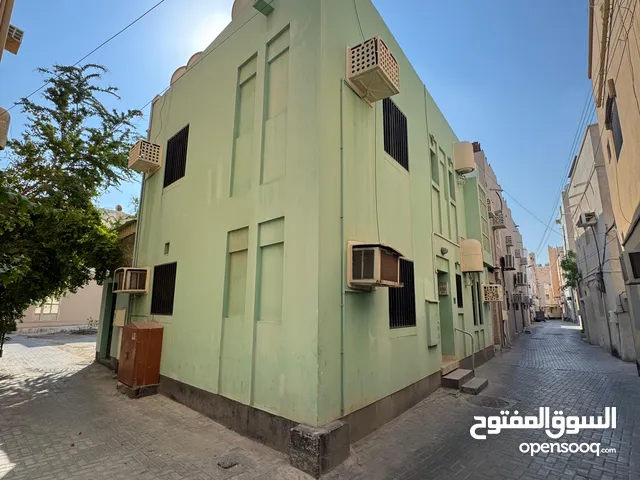 1 m2 3 Bedrooms Townhouse for Sale in Muharraq Hidd