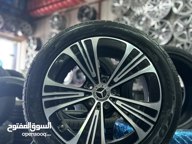 /:- جنط مرسيدس  /:- مستعمل اصلي بحالة الوكالة /:- قياس “18” انش /:- مع اطارات تويو اليبانية