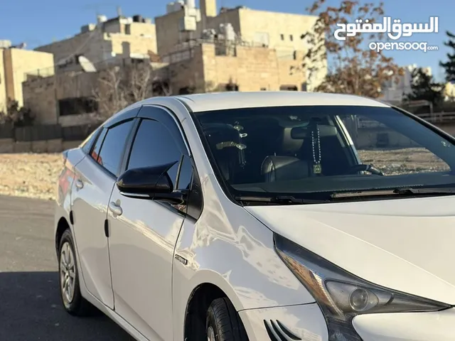 Used Toyota Prius in Amman